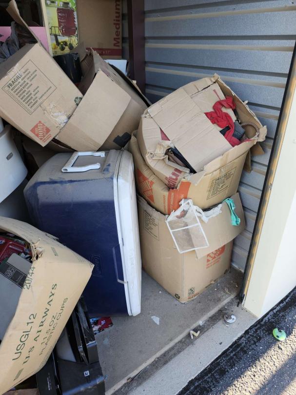 Storage Unit Auction in Apache Junction, AZ at Anytime StorageApache